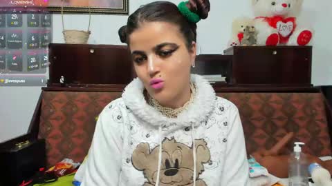 Snapshot of crazzy_pussy chatting on May 10, 2:44 pm Ana online show from May 10, 2:44 pm