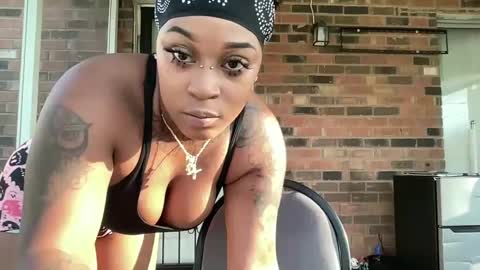 Snapshot of creame_sensation chatting on September 19, 1:12 pm PHANTOMTARGARYENXXX online show from September 19, 1:12 pm