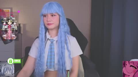 Snapshot of creammeow chatting on April 28, 2:10 am Alina online show from April 28, 2:10 am