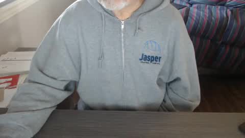 Creamormilk online show from September 22, 1:02 pm