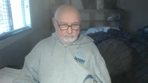 Creamormilk online show from January 14, 1:17 pm