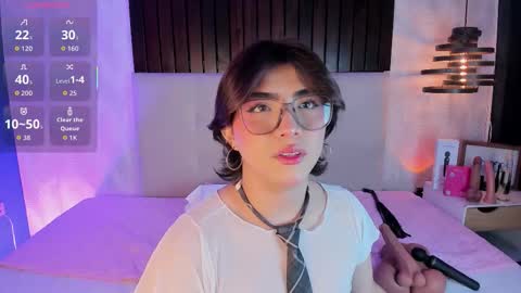 Snapshot of creamy_angelo chatting on February 5, 4:50 am creamy_angelo online show from February 5, 4:50 am