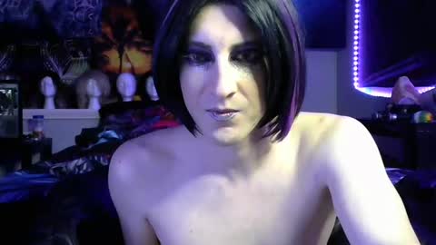 Snapshot of creamy_lust chatting on January 10, 4:12 am Sylvia online show from January 10, 4:12 am