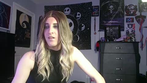 Snapshot of creamy_lust chatting on February 24, 2:08 am Sylvia online show from February 24, 2:08 am