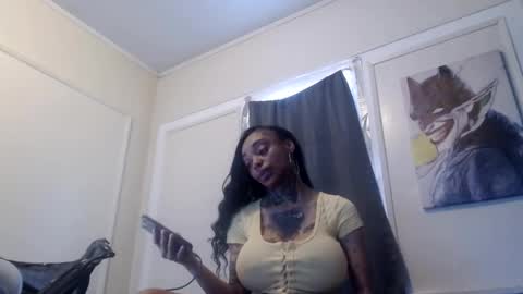 CreamyExotica online show from March 7, 3:07 pm