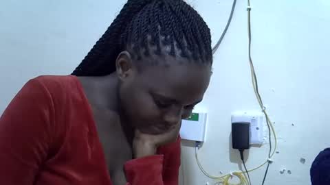 Snapshot of creamyypussyy chatting on October 14, 9:37 pm creamyypussyy online show from October 14, 9:37 pm