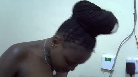 creamyypussyy online show from November 3, 10:21 pm