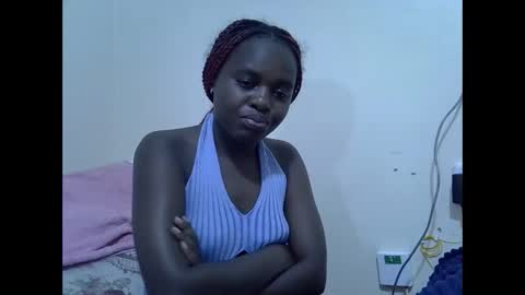 creamyypussyy online show from March 28, 8:41 pm