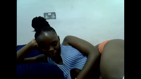 Snapshot of creamyypussyy chatting on May 27, 10:29 pm creamyypussyy online show from May 27, 10:29 pm