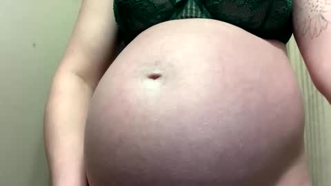 Breed me daddy  online show from March 1, 1:57 pm