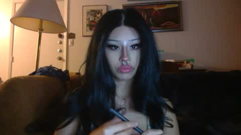 Snapshot of creature_nymph chatting on July 14, 5:45 am bunni xoxo online show from July 14, 5:45 am