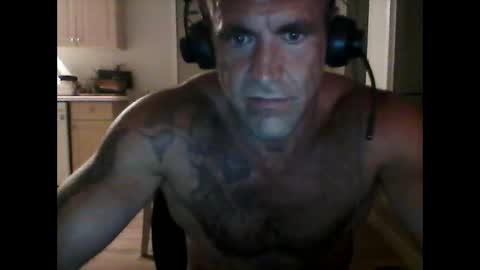 creatureofbeauty online show from May 30, 5:04 am