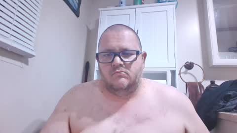 Snapshot of creeeping_death chatting on December 29, 3:22 am The hopeless romantic online show from December 29, 3:22 am