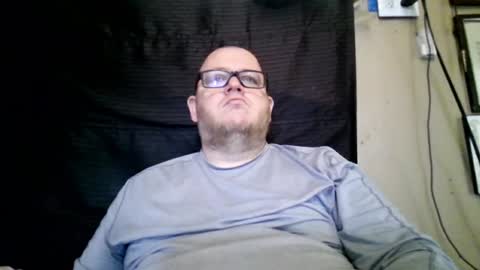 Snapshot of creeeping_death chatting on January 17, 8:55 pm The hopeless romantic online show from January 17, 8:55 pm