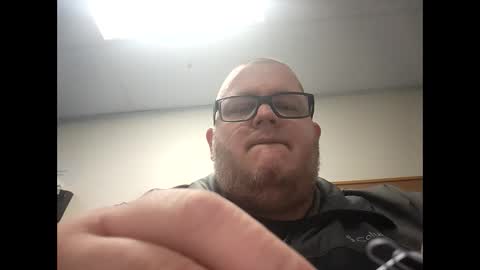 Snapshot of creeeping_death chatting on January 23, 4:19 am The hopeless romantic online show from January 23, 4:19 am