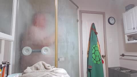 Snapshot of creeeping_death chatting on November 13, 8:57 am The hopeless romantic online show from November 13, 8:57 am