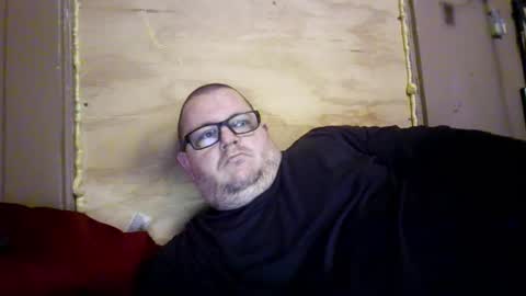 Snapshot of creeeping_death chatting on December 18, 8:15 pm The hopeless romantic online show from December 18, 8:15 pm