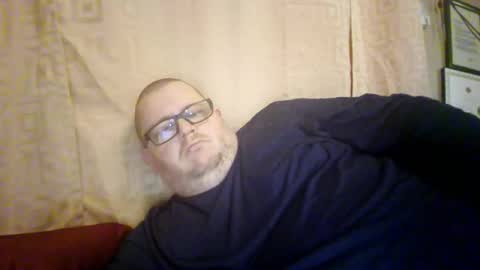 Snapshot of creeeping_death chatting on January 6, 8:45 pm The hopeless romantic online show from January 6, 8:45 pm