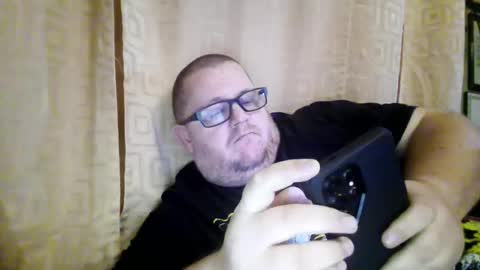 Snapshot of creeeping_death chatting on January 12, 5:01 am The hopeless romantic online show from January 12, 5:01 am