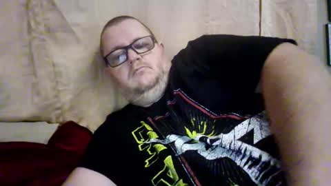 Snapshot of creeeping_death chatting on January 12, 8:25 pm The hopeless romantic online show from January 12, 8:25 pm