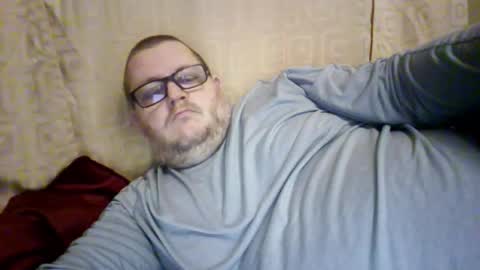 Snapshot of creeeping_death chatting on January 18, 8:34 pm The hopeless romantic online show from January 18, 8:34 pm