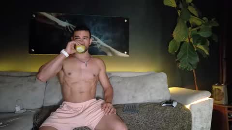 CRHISTIAN online show from March 27, 4:29 pm