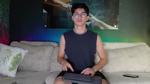 CRHISTIAN online show from April 4, 2:25 pm