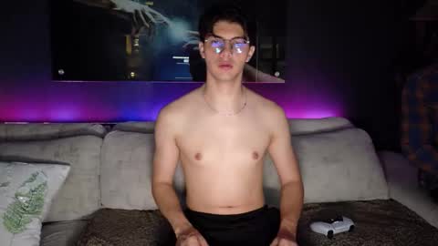 CRHISTIAN online show from April 19, 1:38 am