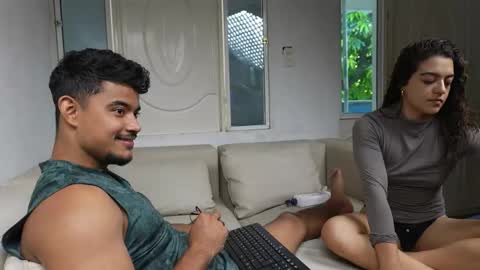 Crimson heart online show from October 1, 2:01 pm