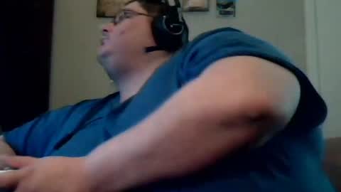 Snapshot of crimsonducki chatting on November 10, 2:16 pm Duckie online show from November 10, 2:16 pm