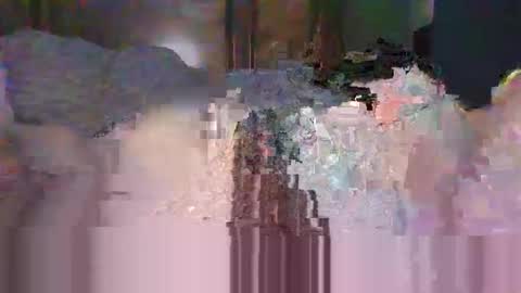 Snapshot of crimsongingerale chatting on April 13, 5:13 am crimsongingerale online show from April 13, 5:13 am