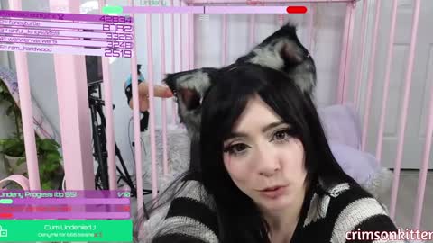 Snapshot of crimsonkitten chatting on January 4, 11:11 am Crimson Kitten online show from January 4, 11:11 am