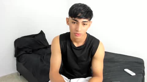 Snapshot of cris1260 chatting on February 27, 7:47 pm Cristian online show from February 27, 7:47 pm