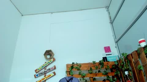 cris_dulce online show from April 16, 7:03 pm