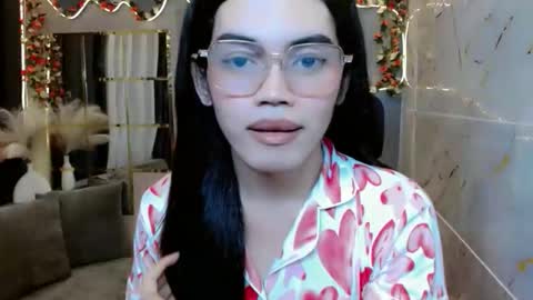 my beautiful cris online show from May 30, 7:38 am
