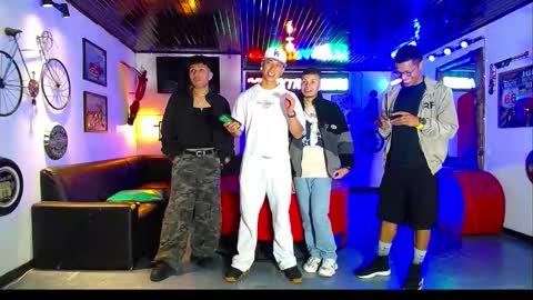 crismens online show from January 12, 1:05 pm