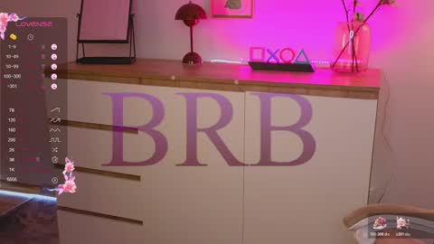 Snapshot of crisp1n chatting on February 19, 6:09 am Chris online show from February 19, 6:09 am