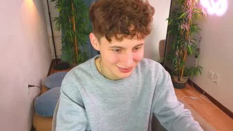 Chris online show from March 12, 4:24 pm