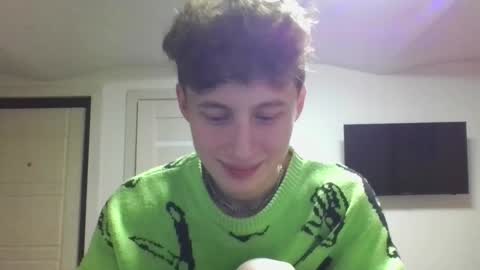 crispinver online show from March 14, 7:19 pm