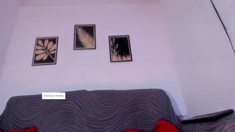 criss_zuri online show from March 28, 12:49 pm