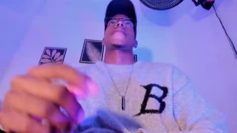 criss_zuri online show from April 14, 12:11 pm