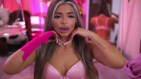 Crissy online show from April 24, 9:12 am