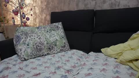 Snapshot of crissy_love chatting on December 20, 7:33 am crissy_love online show from December 20, 7:33 am