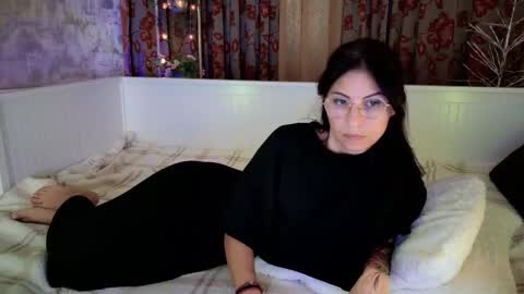 Snapshot of crissy_love chatting on September 8, 8:19 pm crissy_love online show from September 8, 8:19 pm
