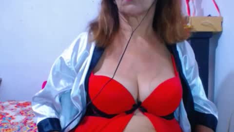 Snapshot of cristal_collins1 chatting on February 4, 11:49 am cristal_collins1 online show from February 4, 11:49 am