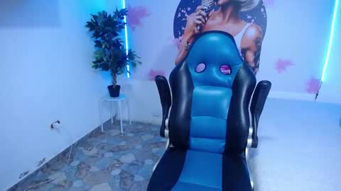 Milena online show from February 28, 2:09 am