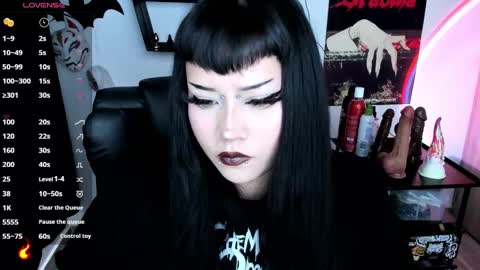 Snapshot of cristal_kosh chatting on September 12, 2:39 pm Cris online show from September 12, 2:39 pm