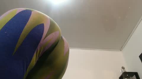 Snapshot of cristal_smith06 chatting on December 28, 2:42 pm Hanna online show from December 28, 2:42 pm