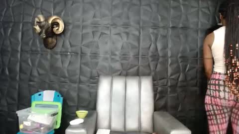 Snapshot of cristal_smith06 chatting on September 12, 9:31 am Hanna online show from September 12, 9:31 am