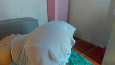 cristal_t2 online show from January 7, 7:49 pm